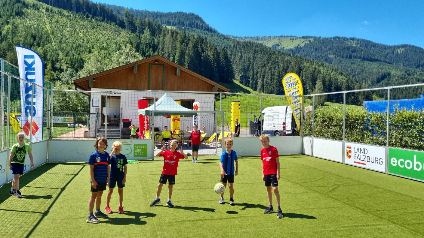 Streetsoccer Fun Tour begeistert Kinder und Jugendliche im Salzburger Land.